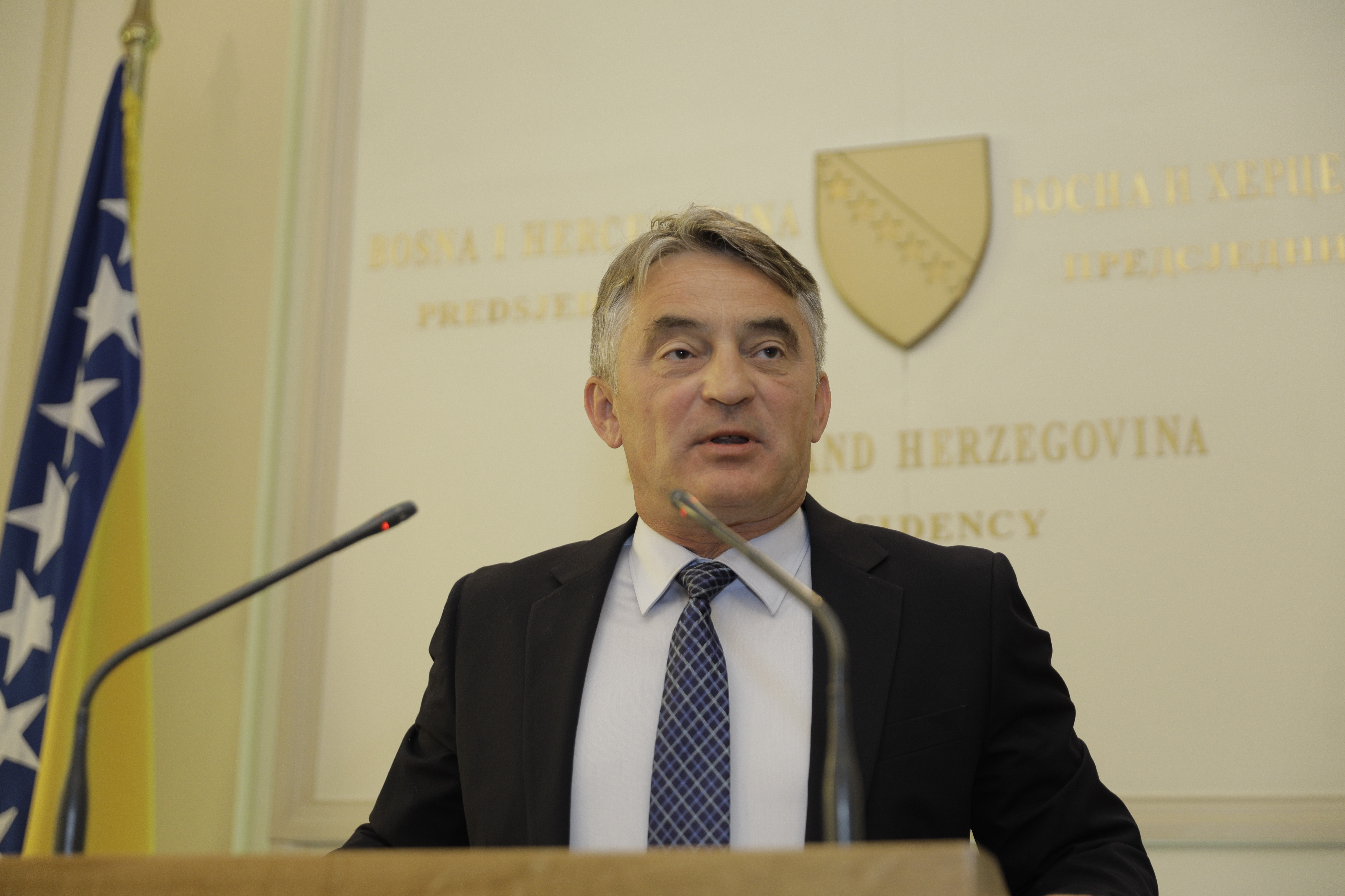 Komšić: HDZ-ovo pristajanje na "smanjivanje" ovlasti Doma naroda je podvala, žele ih ojačati