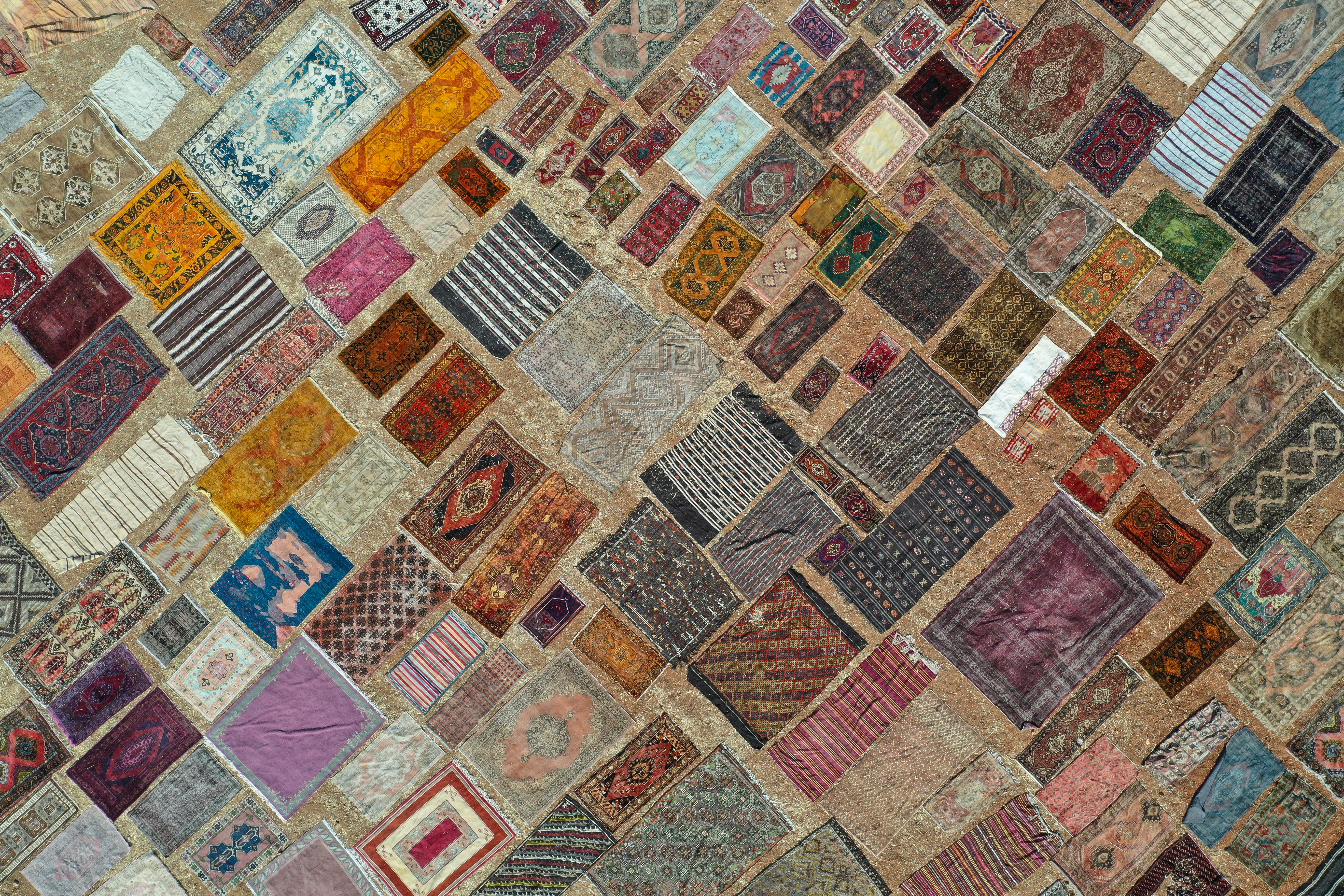 Turska: Predivni prizori šarolikih "polja ćilima" u Antaliji