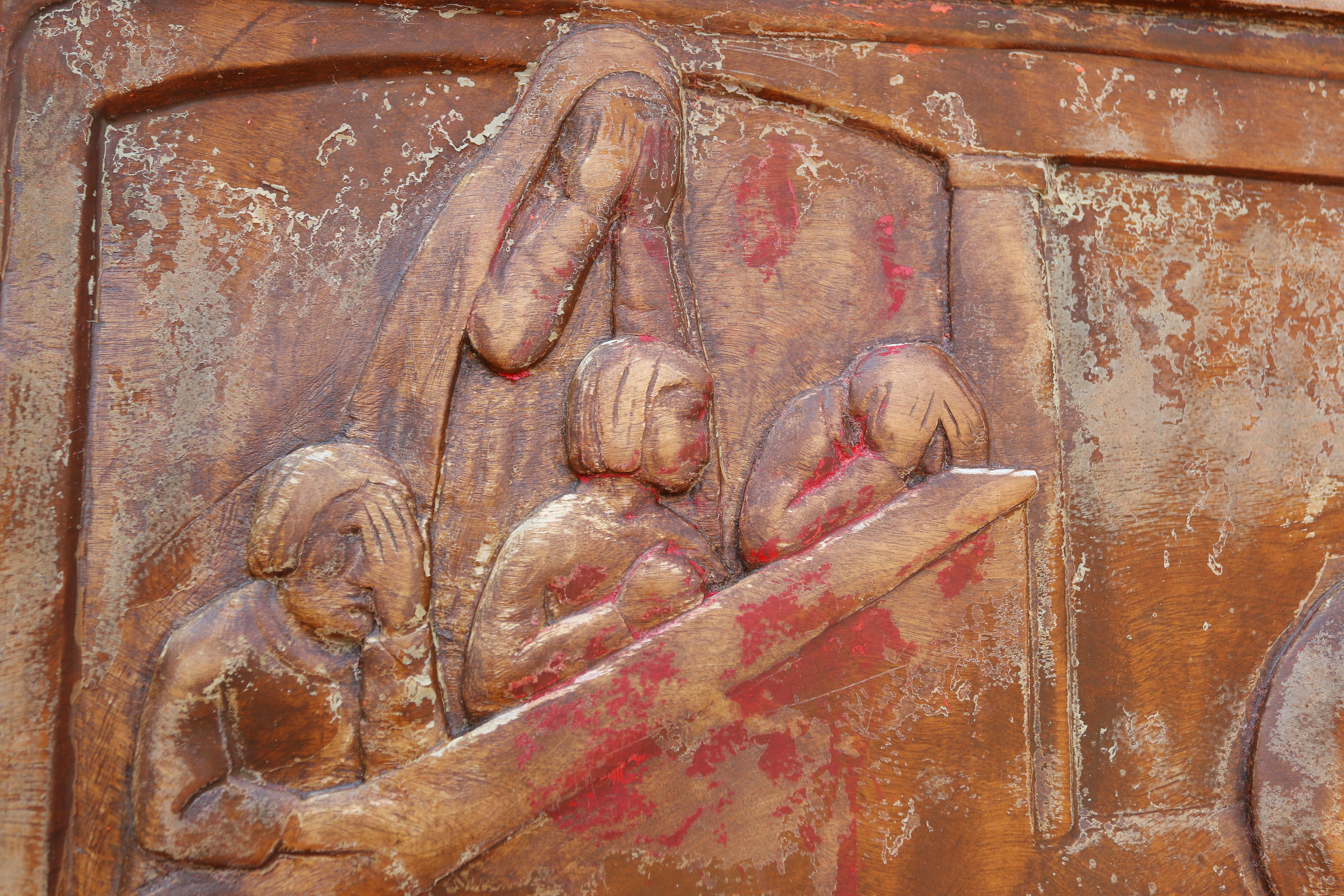 Kanada: Napadi na crkve nakon pronalaska neoznačenih grobova djece