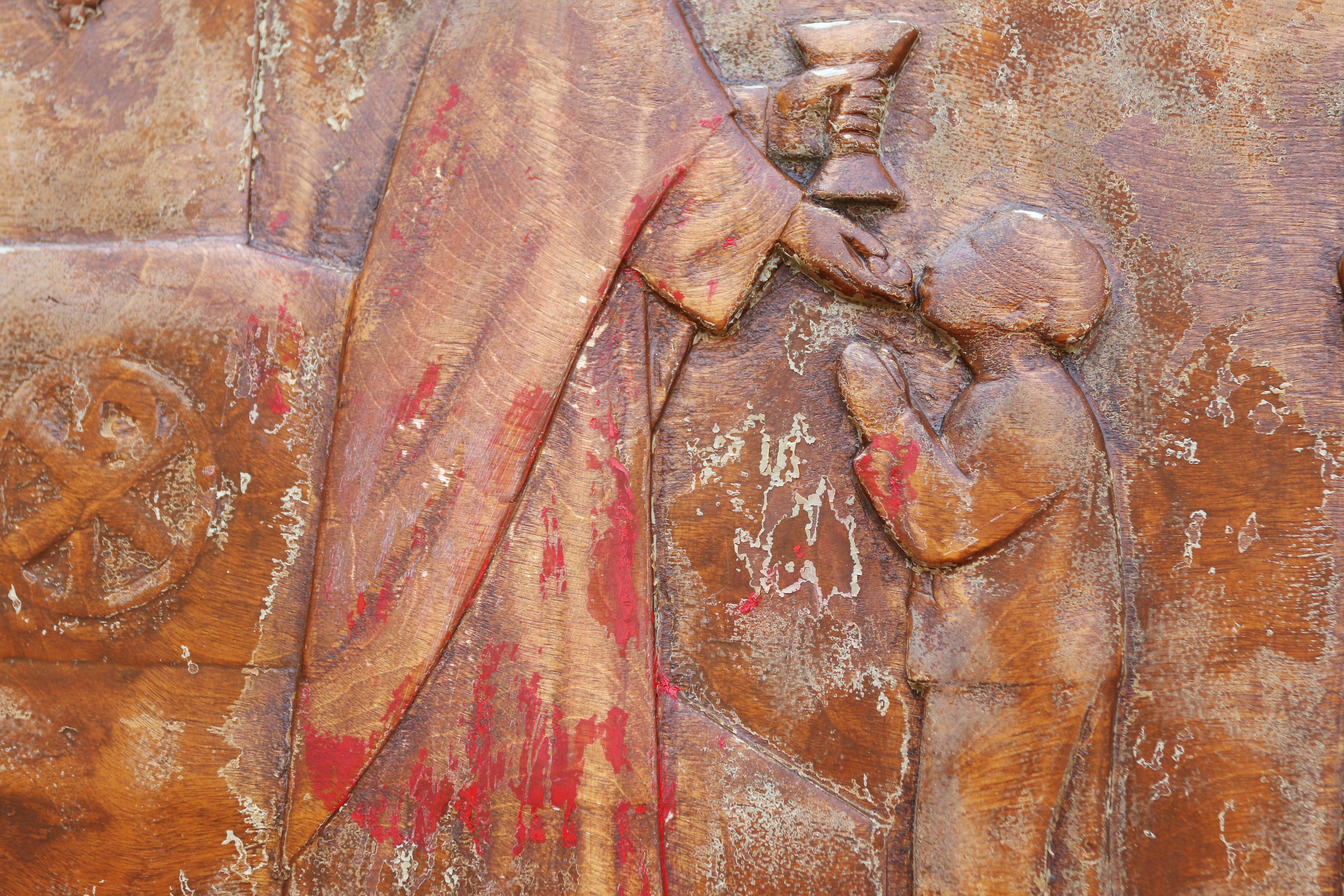 Kanada: Napadi na crkve nakon pronalaska neoznačenih grobova djece