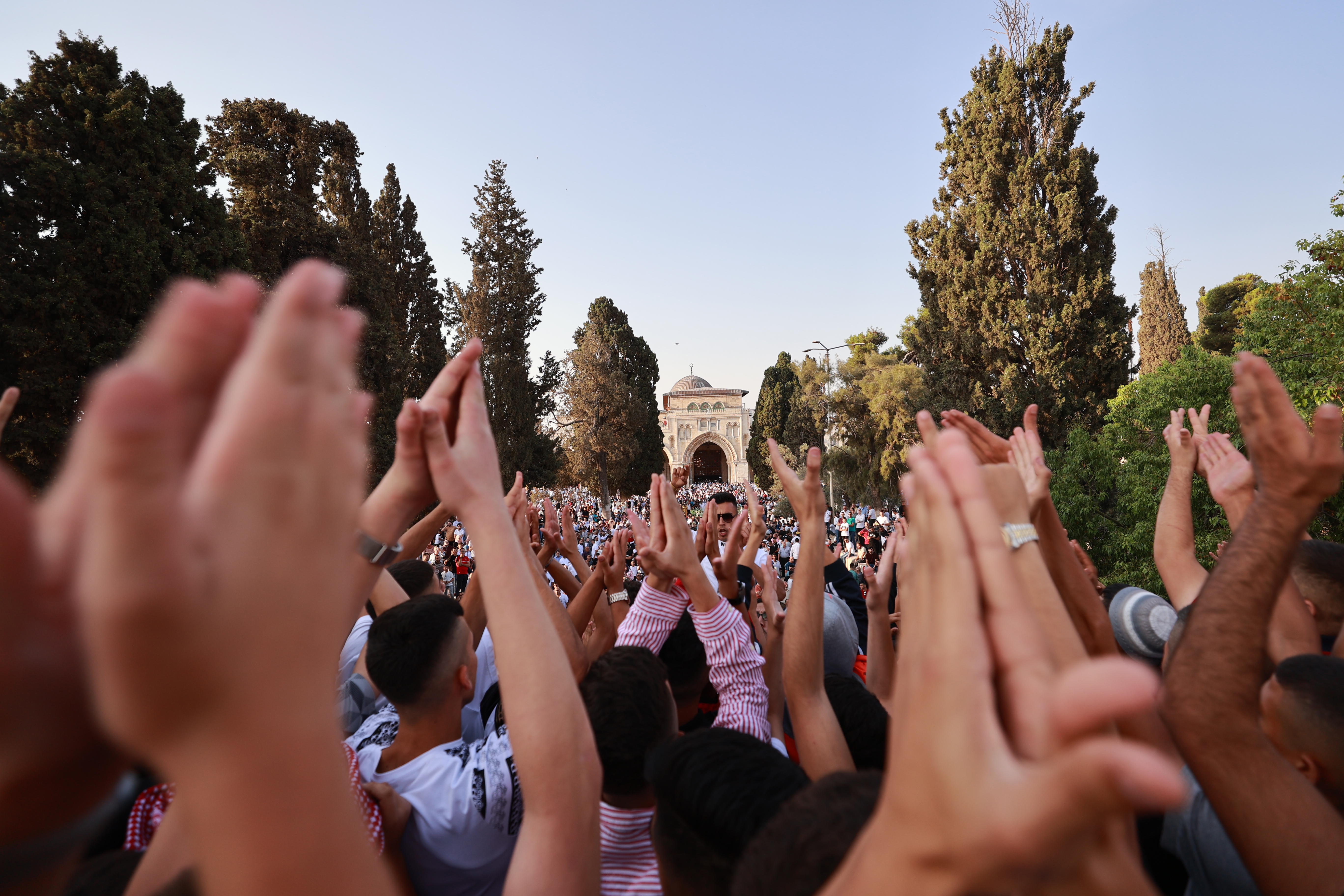 Desetine hiljada muslimana klanjalo bajram-namaz u džamiji Al-Aksa