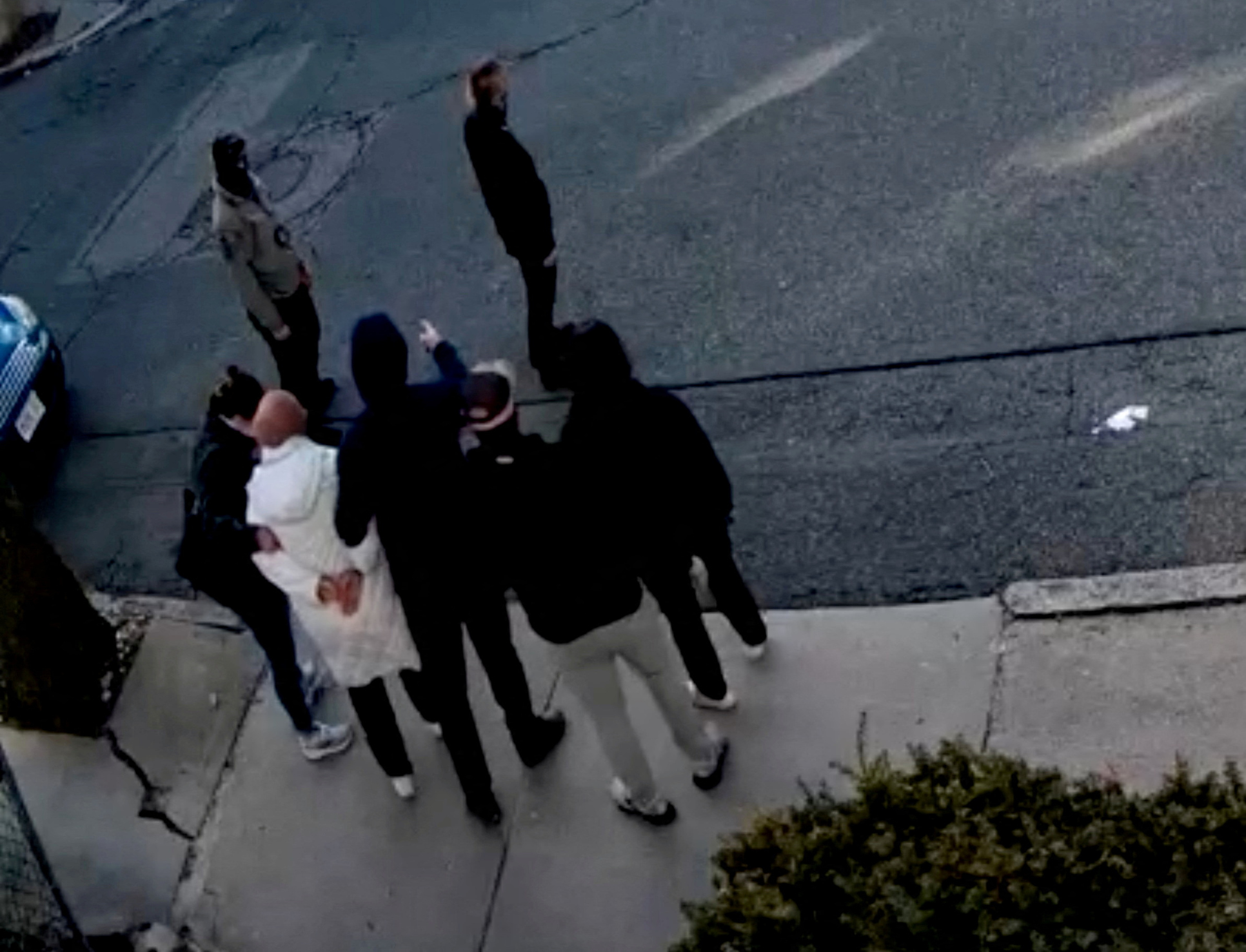 2025-04-16T203853Z_1594563767_RC2ULDAB7U2S_RTRMADP_3_USA-TRUMP-STUDENTS-LAWSUITS(1)