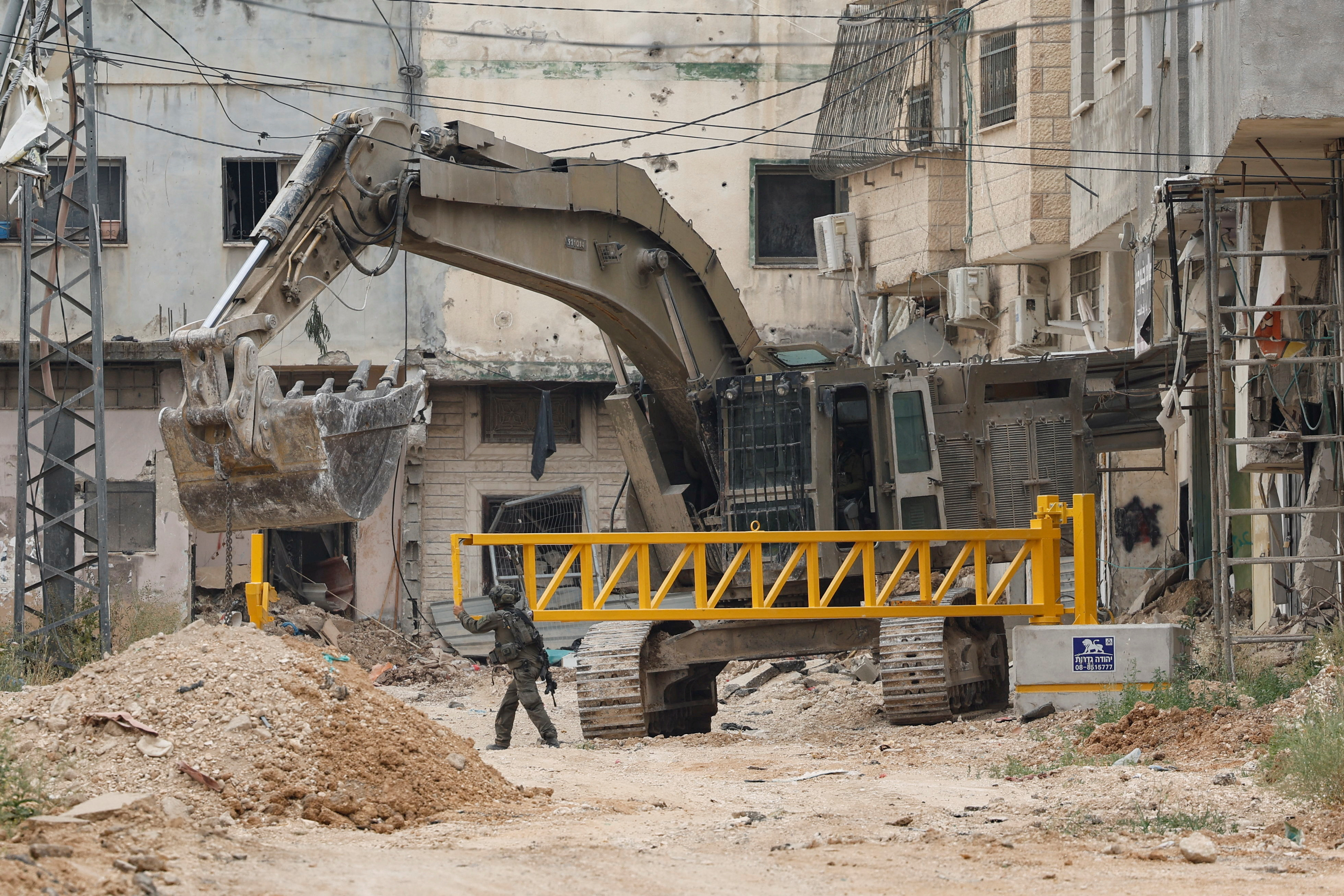 2025-04-23T120512Z_24882402_RC2K3EA4B6HK_RTRMADP_3_ISRAEL-PALESTINIANS-JENIN