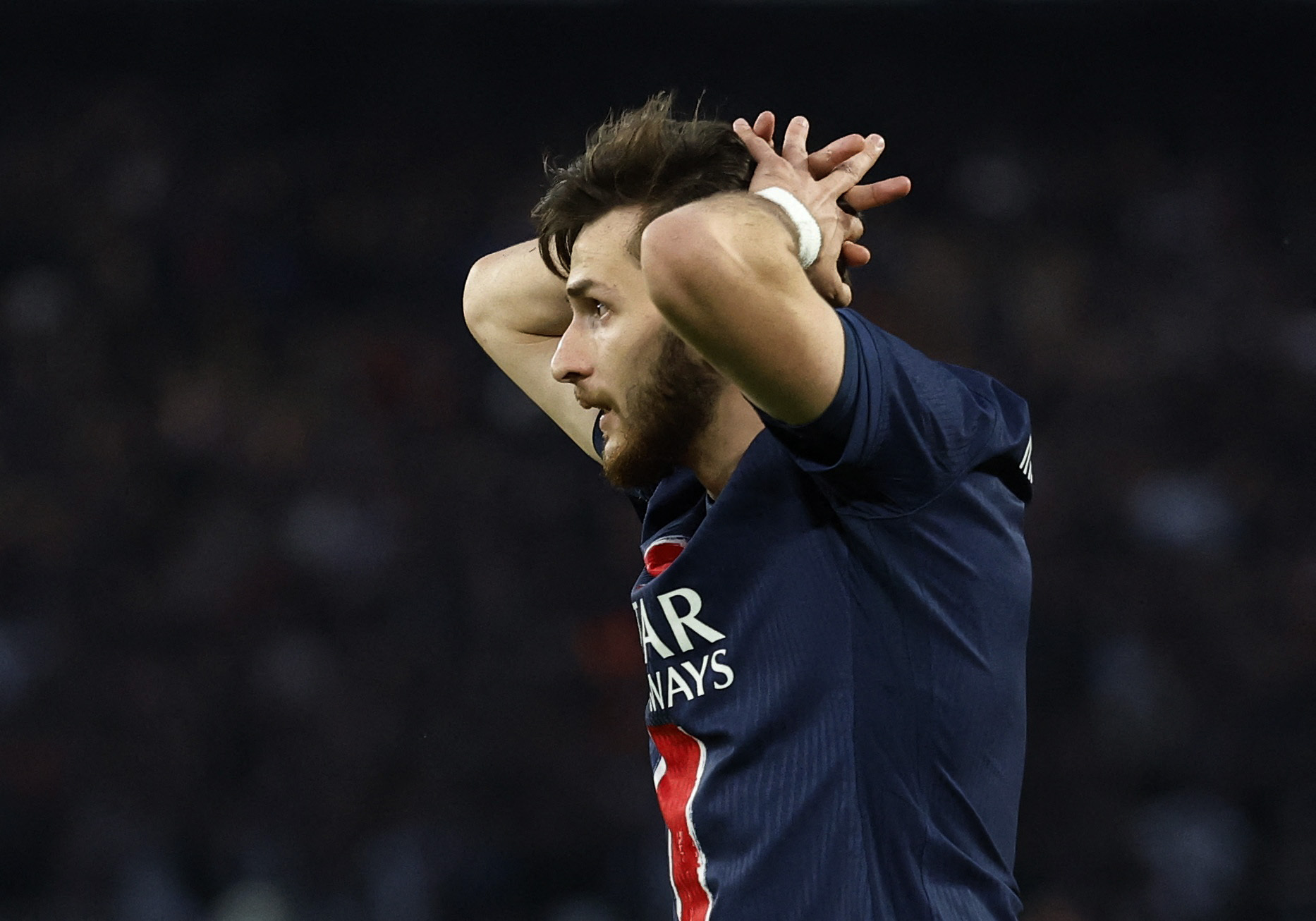 Soccer Football - Champions League - Semi Final - Second Leg - Paris St Germain v Arsenal - Parc des Princes, Paris, France - May 7, 2025 Paris St Germain's Khvicha Kvaratskhelia reacts after missing a chance to score Action Images via Reuters/Peter Czibo