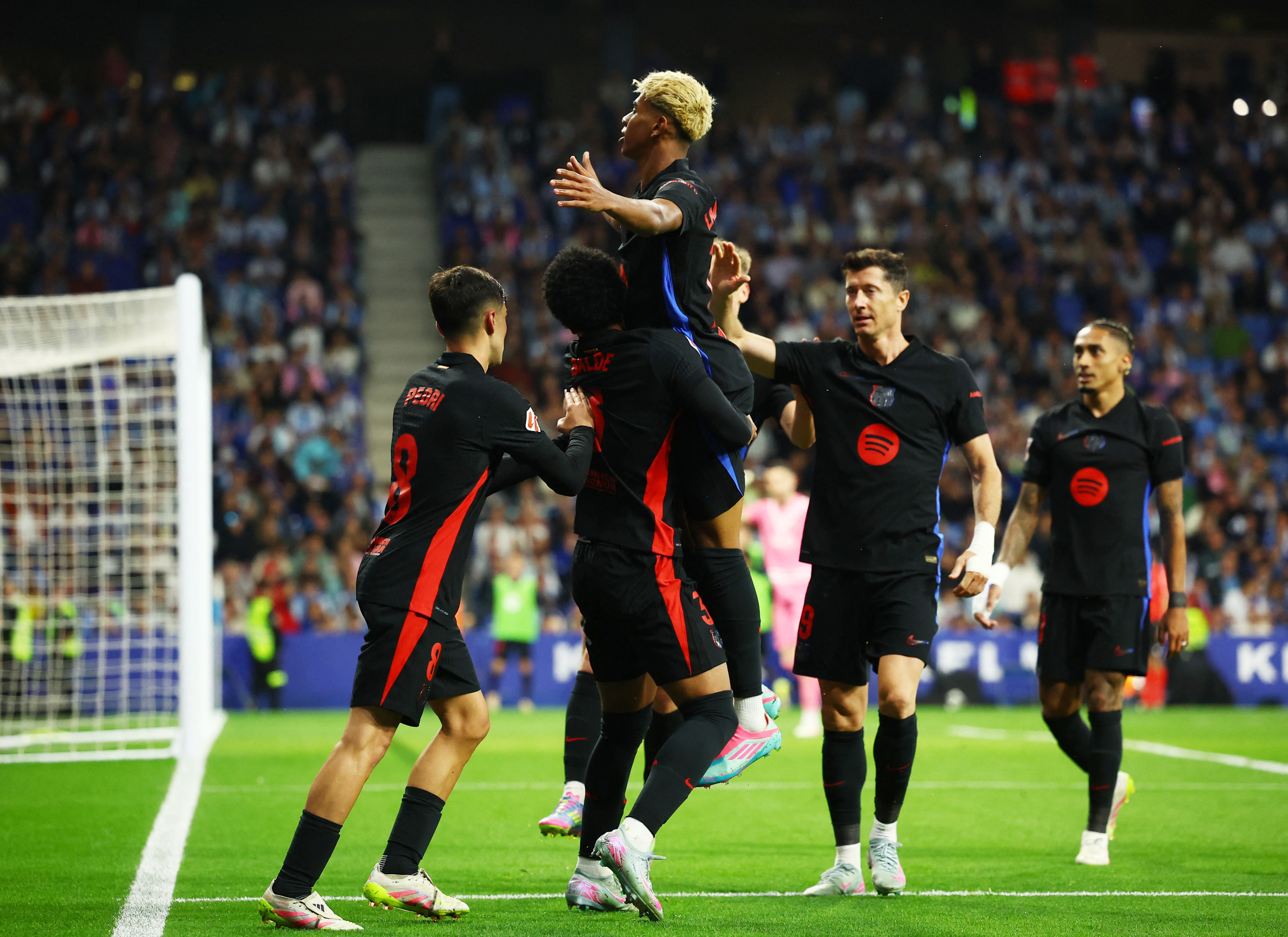 2025-05-15T205629Z_1183977817_UP1EL5F1M63N0_RTRMADP_3_SOCCER-SPAIN-ESP-BAR-REPORT