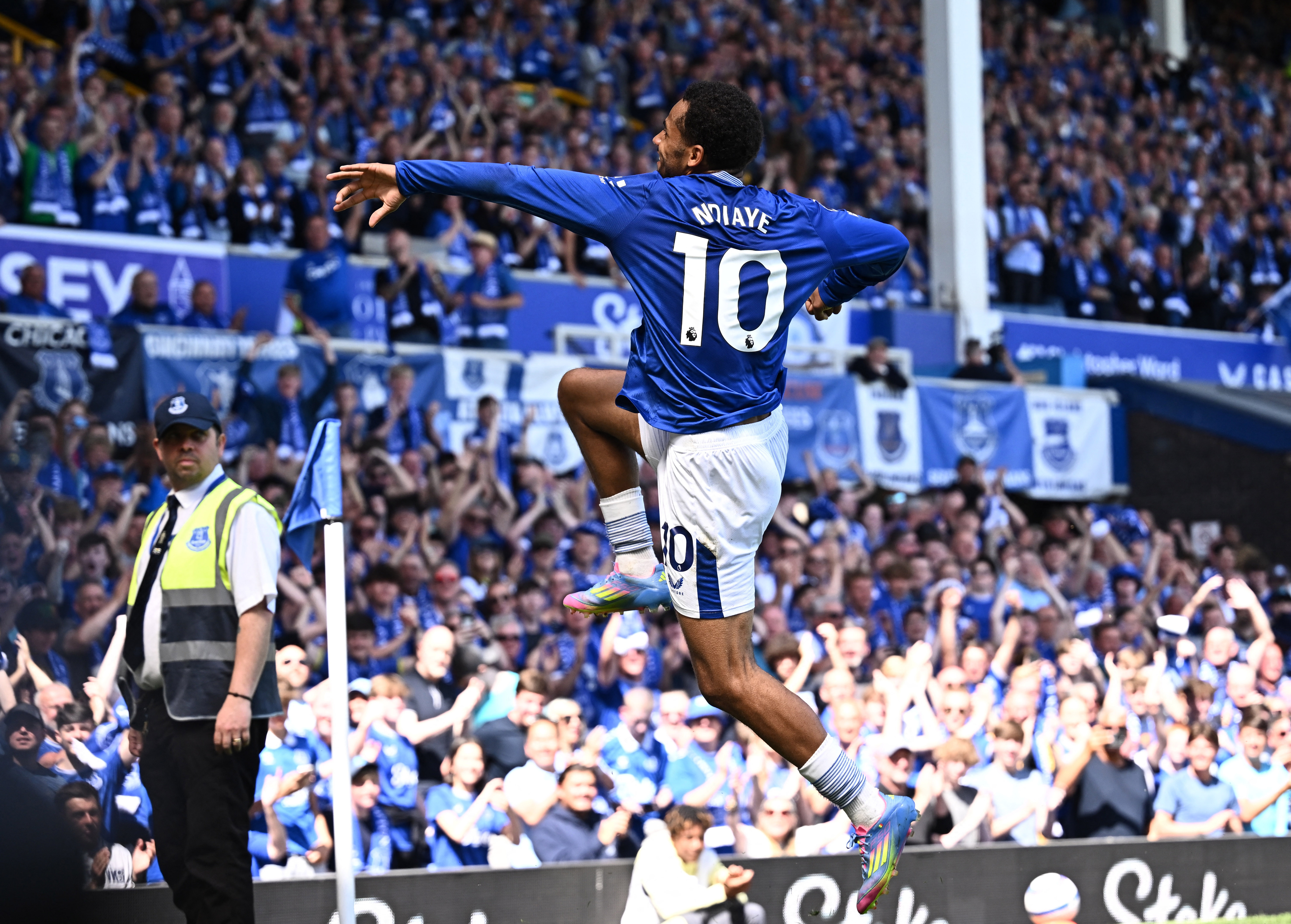 2025-05-18T120111Z_862736284_UP1EL5I0XDY2R_RTRMADP_3_SOCCER-ENGLAND-EVE-SOU-REPORT