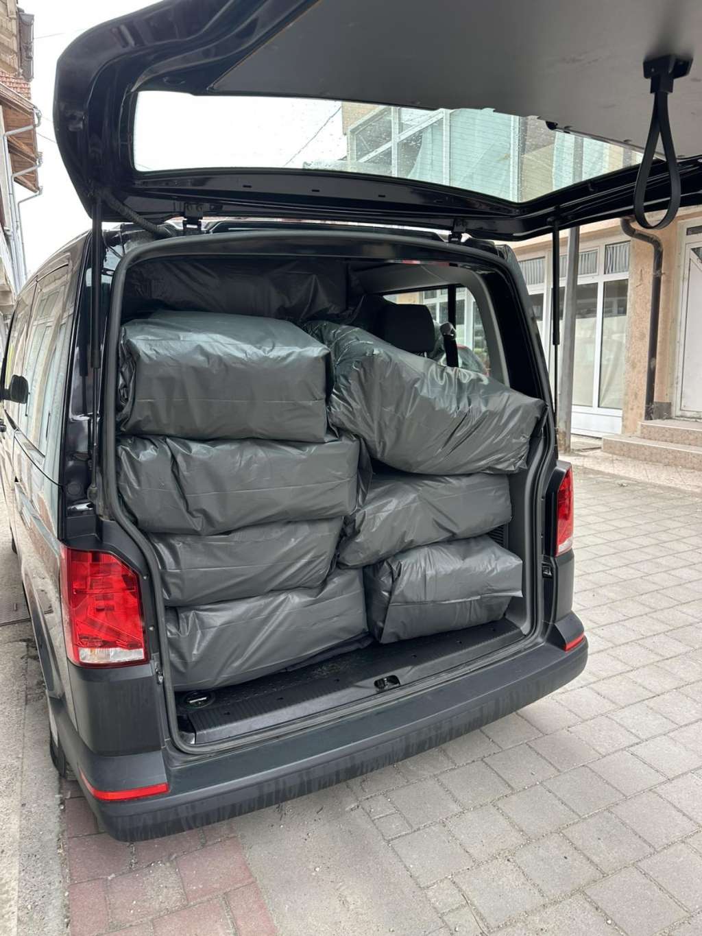 l_00d6f8c8c6f9089ca5b850fcbac2e9ae