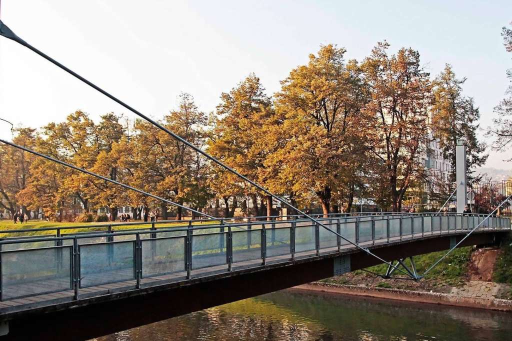 l_56cb77aa47841247e9f66cb2c8205a6b