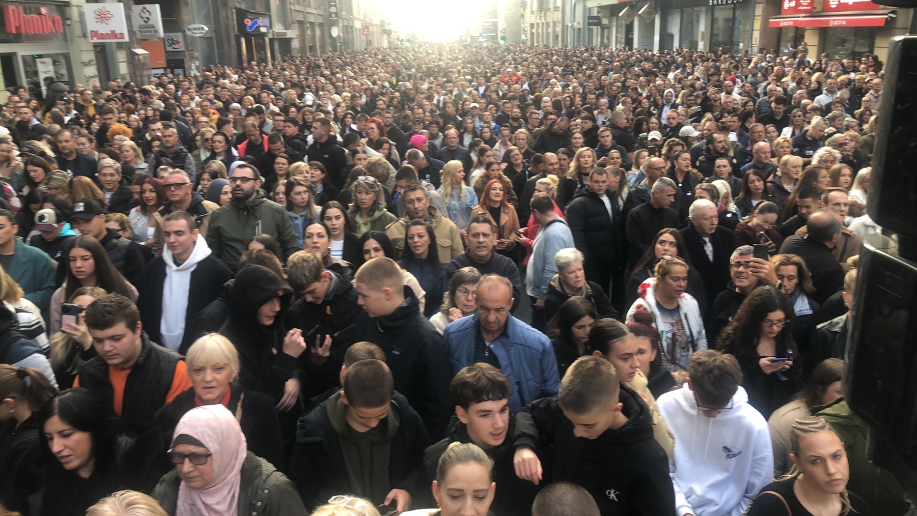 viber_image_2025-10-12_16-52-37-437