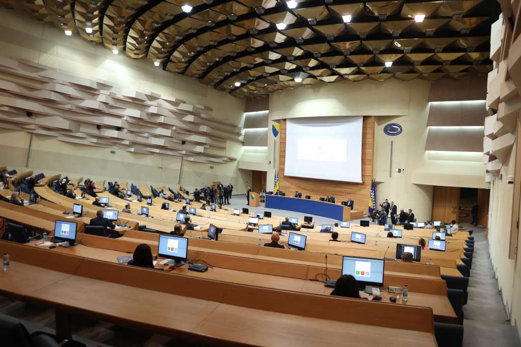 l_cdd84805e0b62c2b9ae0be7c8af6e80b