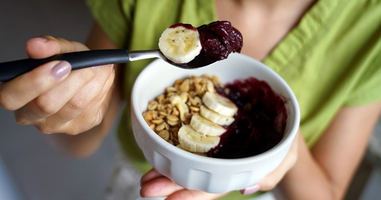 90670967-82ee-4060-952f-4b9c47c4488c