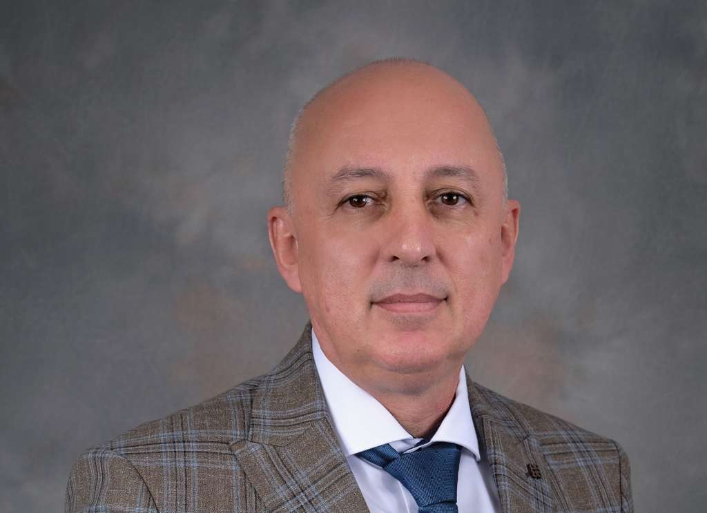 l_e371b5327e288ba3f5b03f7e93351044