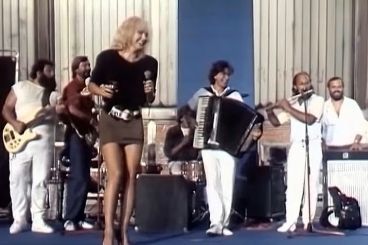 1762160394_berna.format-avif.width-900