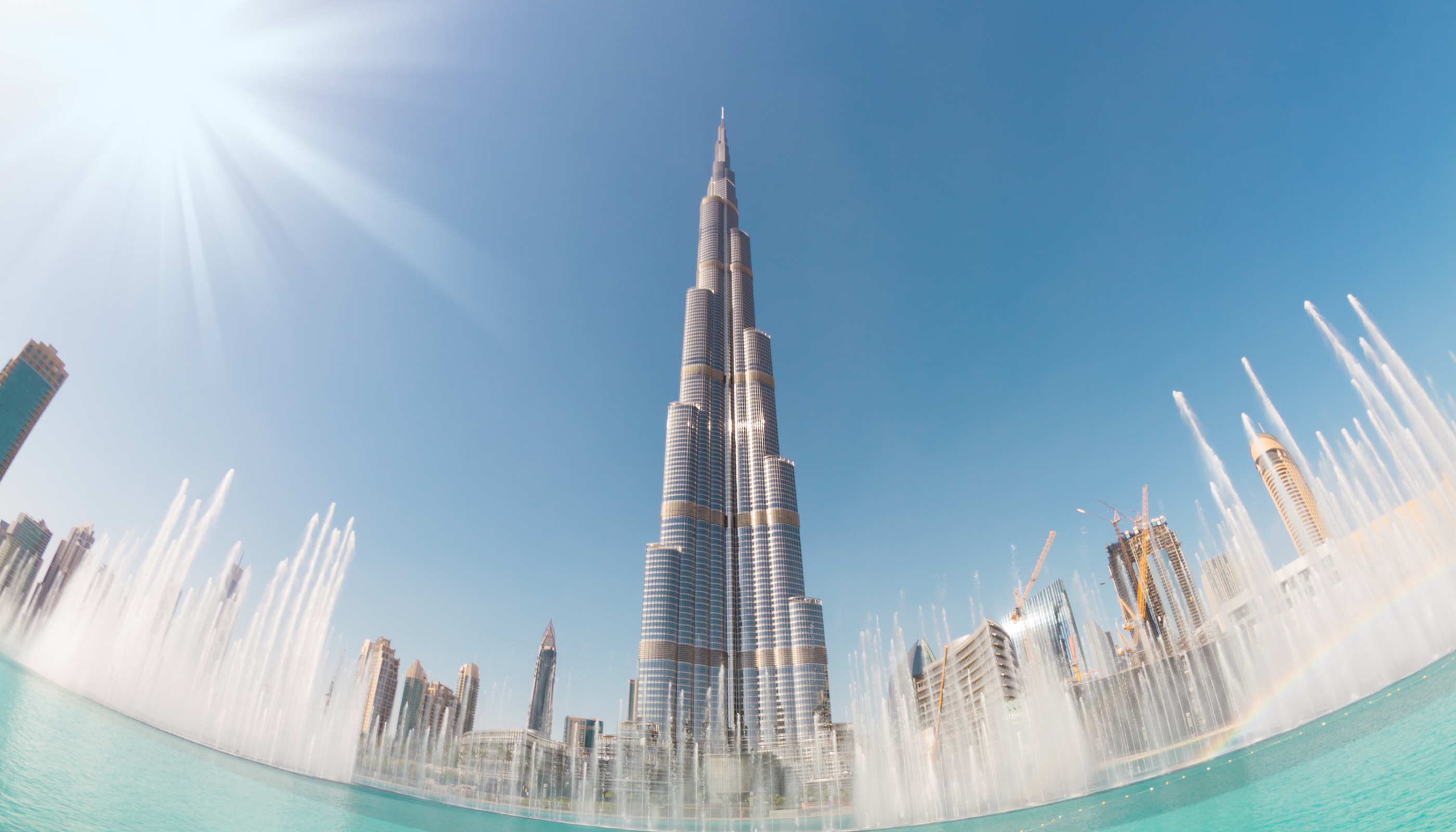 Prikaz grada Dubai iz perspektive mora