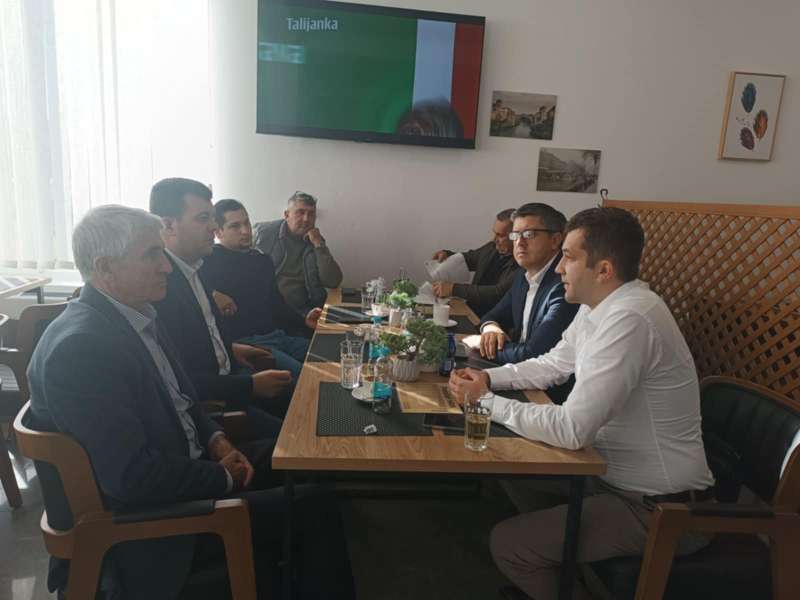 m_e15764fe62dcf9457fa1e39340b8c2f1