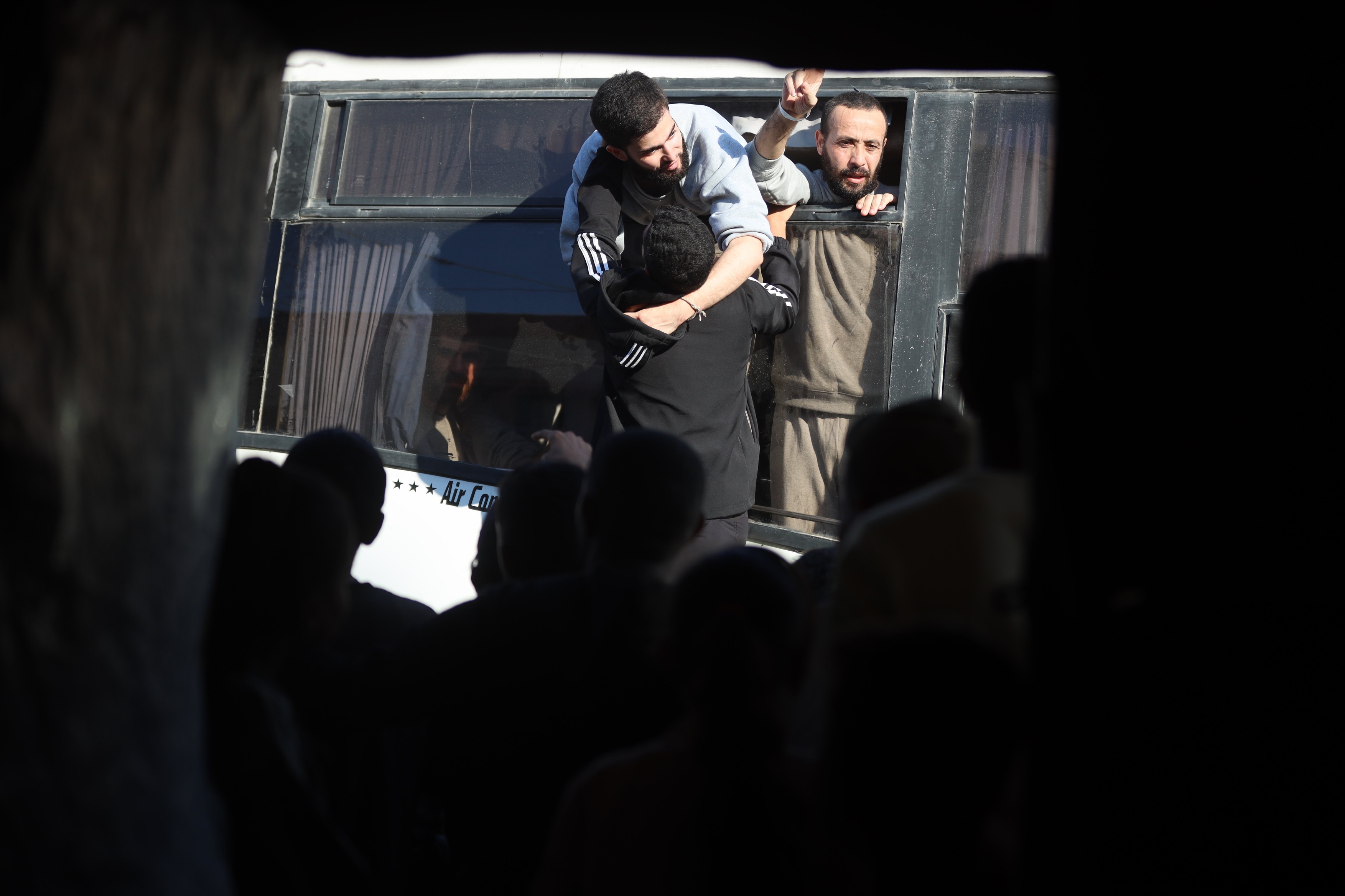 Buses carrying Palestinians released from Israeli prisons