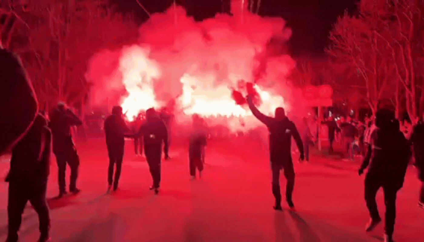 EdinDekoaustrijabih-ezgif.com-apng-to-gif-converter