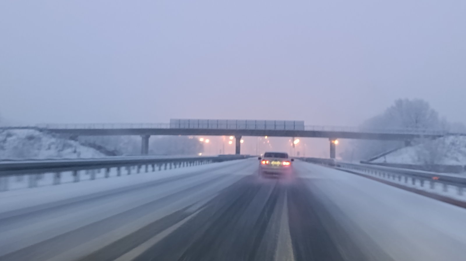 Snijeg na autoputu Banjaluka-Doboj