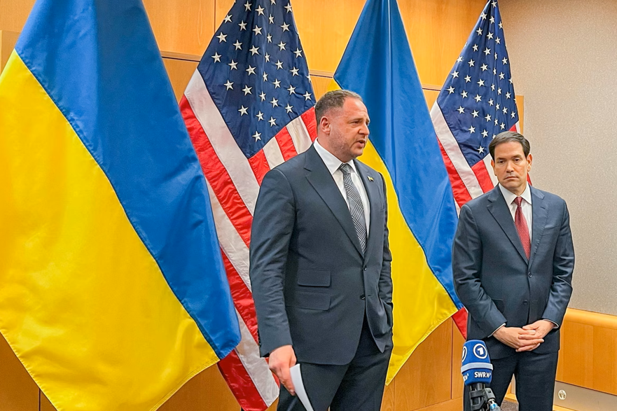 1763962631_2025-11-23T175559Z_49.format-avif.width-1200