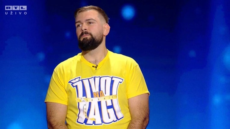 ccd51b83-28a4-47b3-9edc-0a7fba2b3b3d