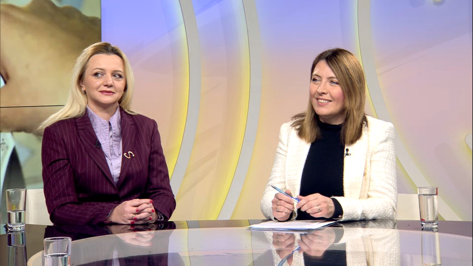 Selma Hadžić i Adela Ramić u Novom danu