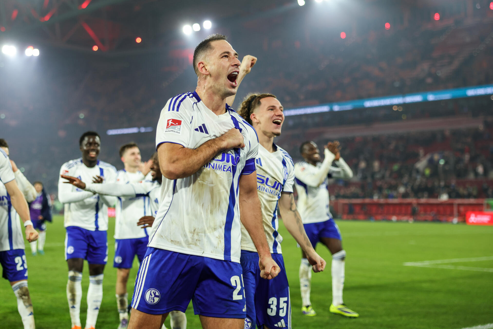 05.12.2025, Fussball, Saison 2025/2026, 2. Bundesliga, 15. Spieltag, Fortuna Düsseldorf - FC Schalke 04, Foto: Tim Rehbein/FC Schalke 04
