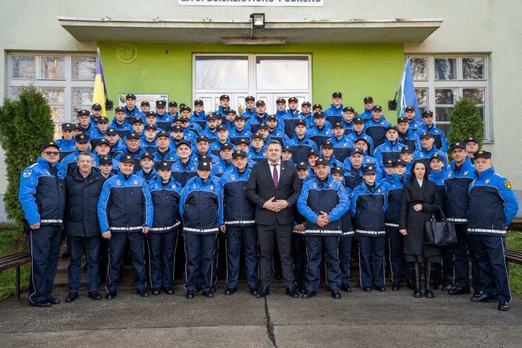 l_b1685c3feec6a993c2535090c5bbfa82