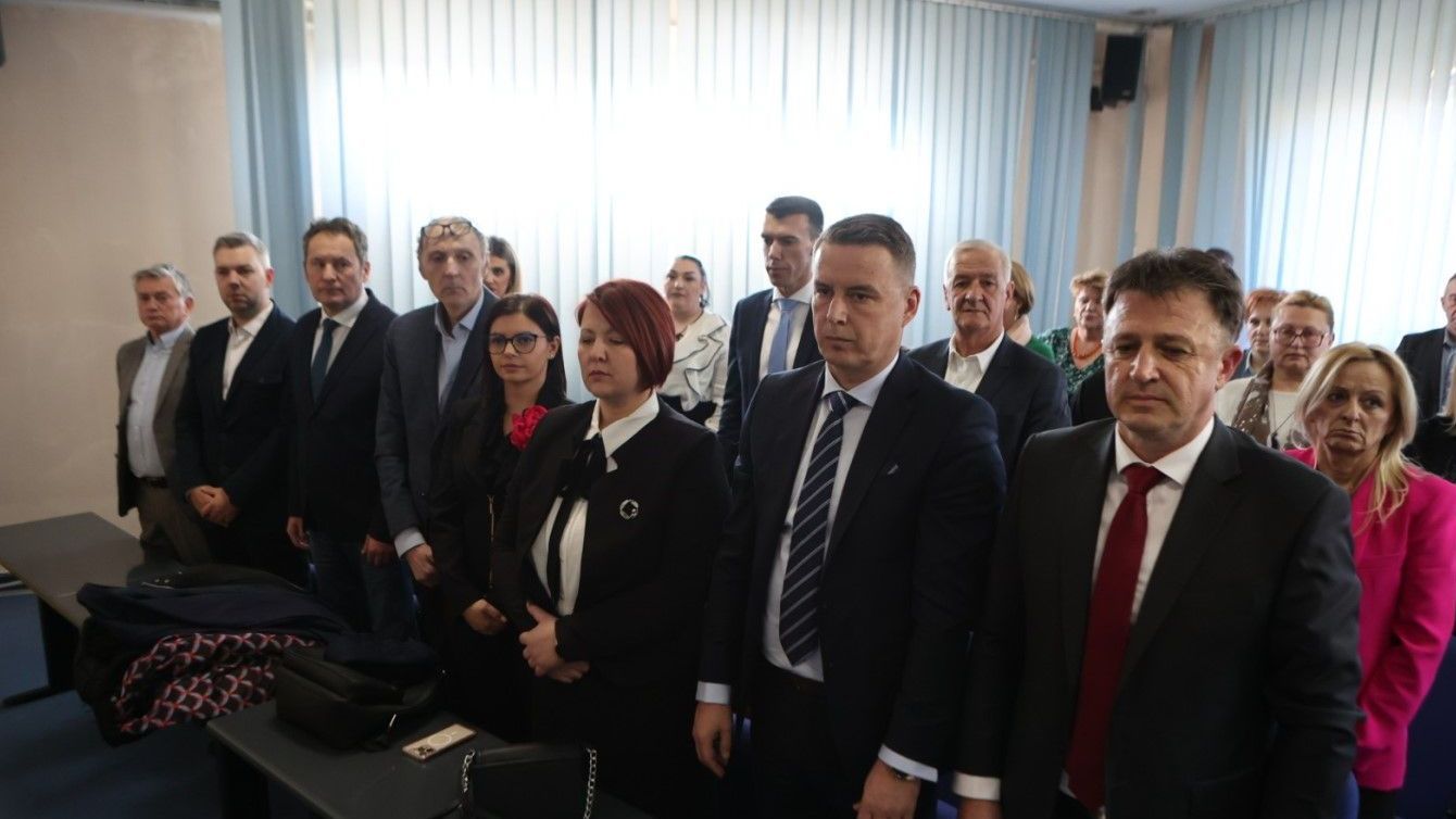 daaff6b4-52d8-4088-af7e-411737a55886