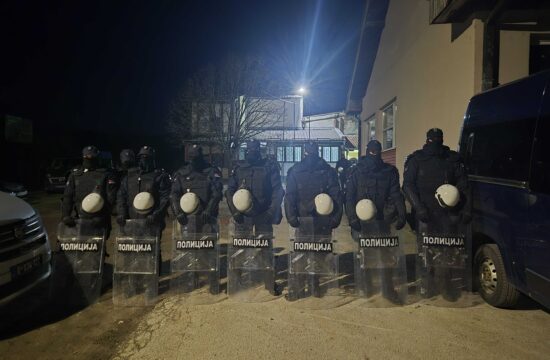 PROTEST KRALJEVO Specijalci MUP Srbije