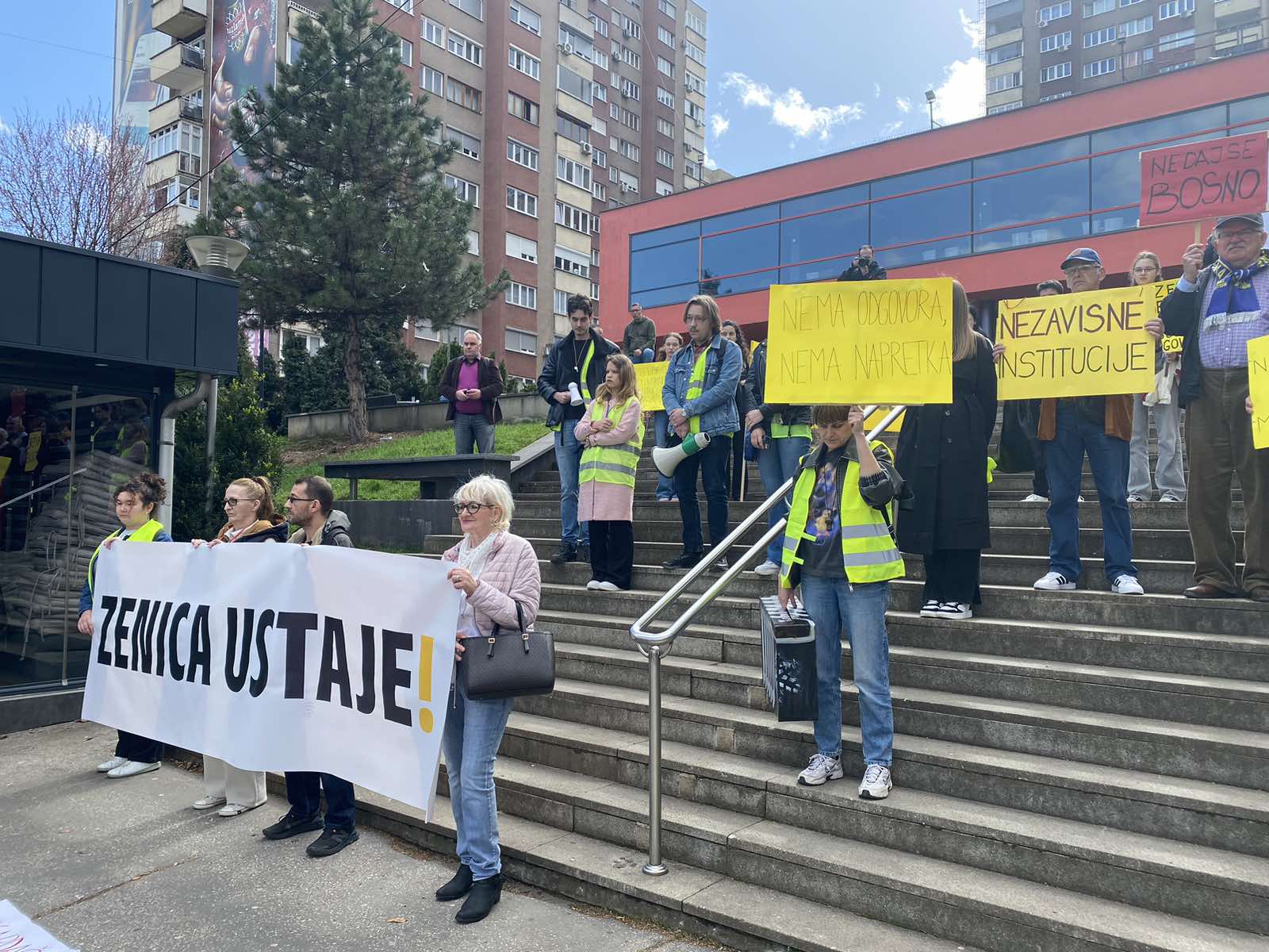 protesti-zenica-vviber_image_2025-03-14_13-04-36-132