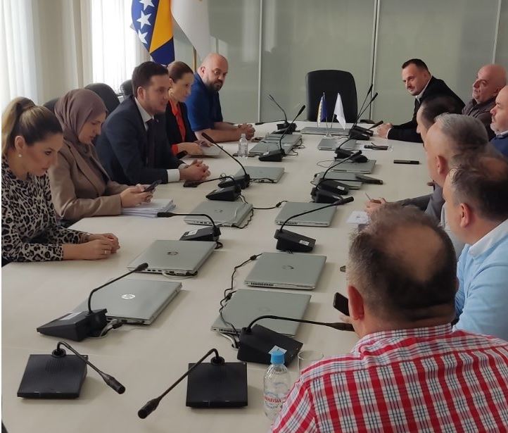 koordinacija sindikata sa vladom ks