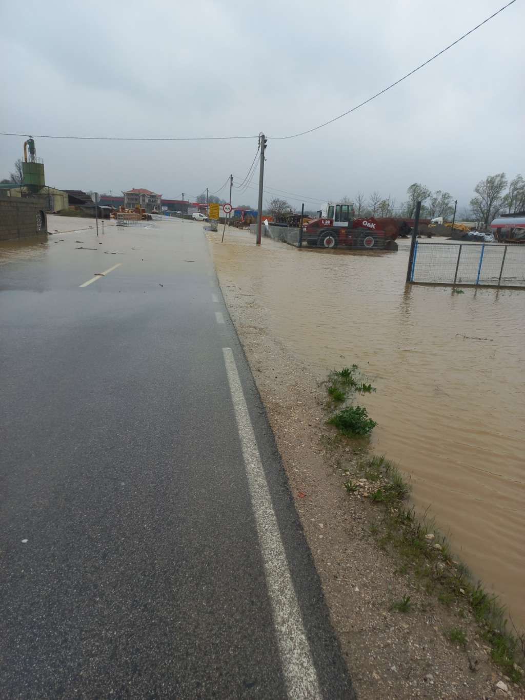 l_f9f599685ace96678f6f9e136598e5cc