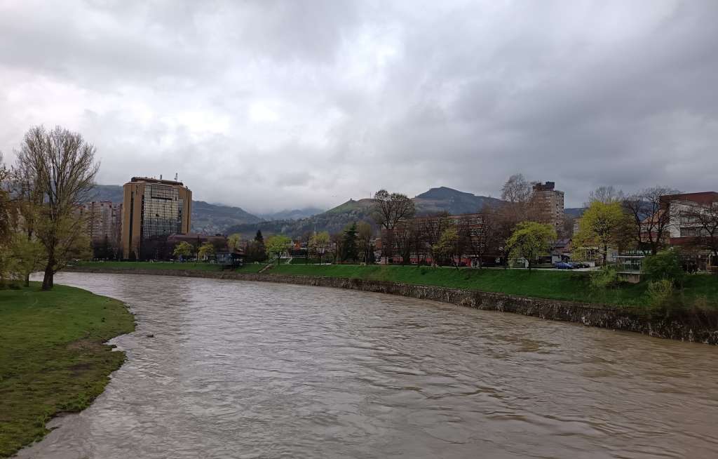 l_989ed6b451ba43f9cce5764537242ae2