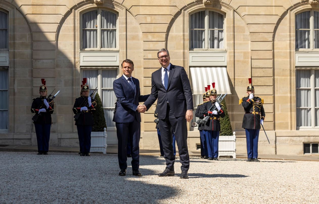macron vucic