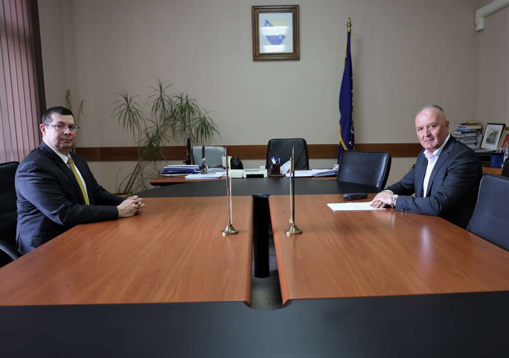 Zukan Helez i Eric Adams