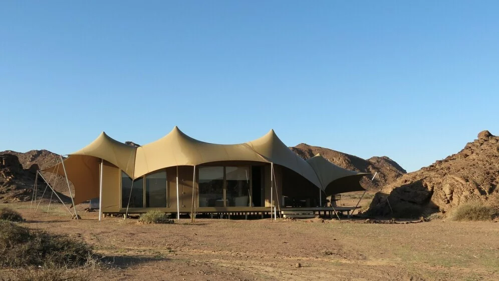 63091109-sator-u-luksuznom-odmaralistu