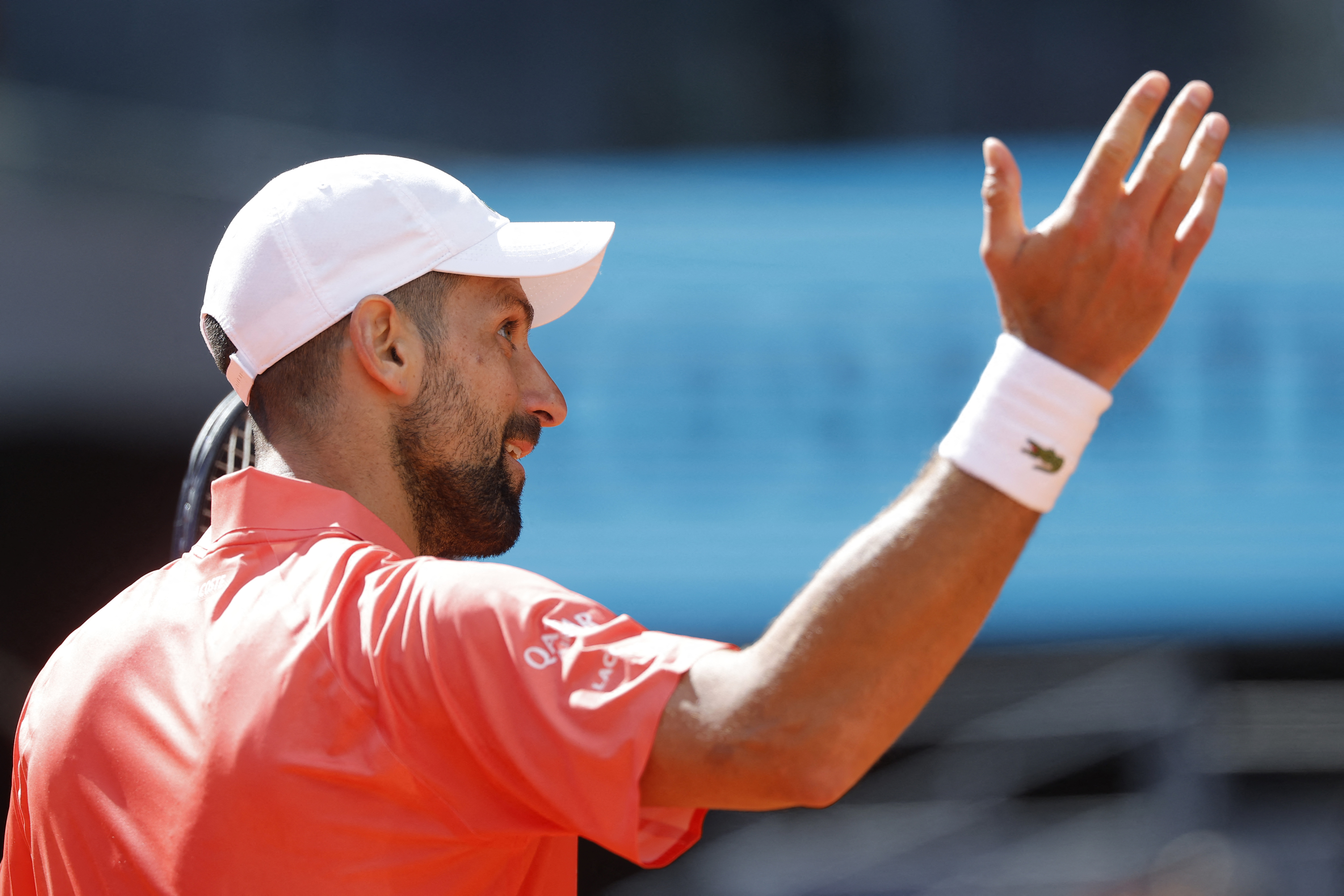 2025-04-26T150525Z_573405695_UP1EL4Q15WZTU_RTRMADP_3_TENNIS-MADRID