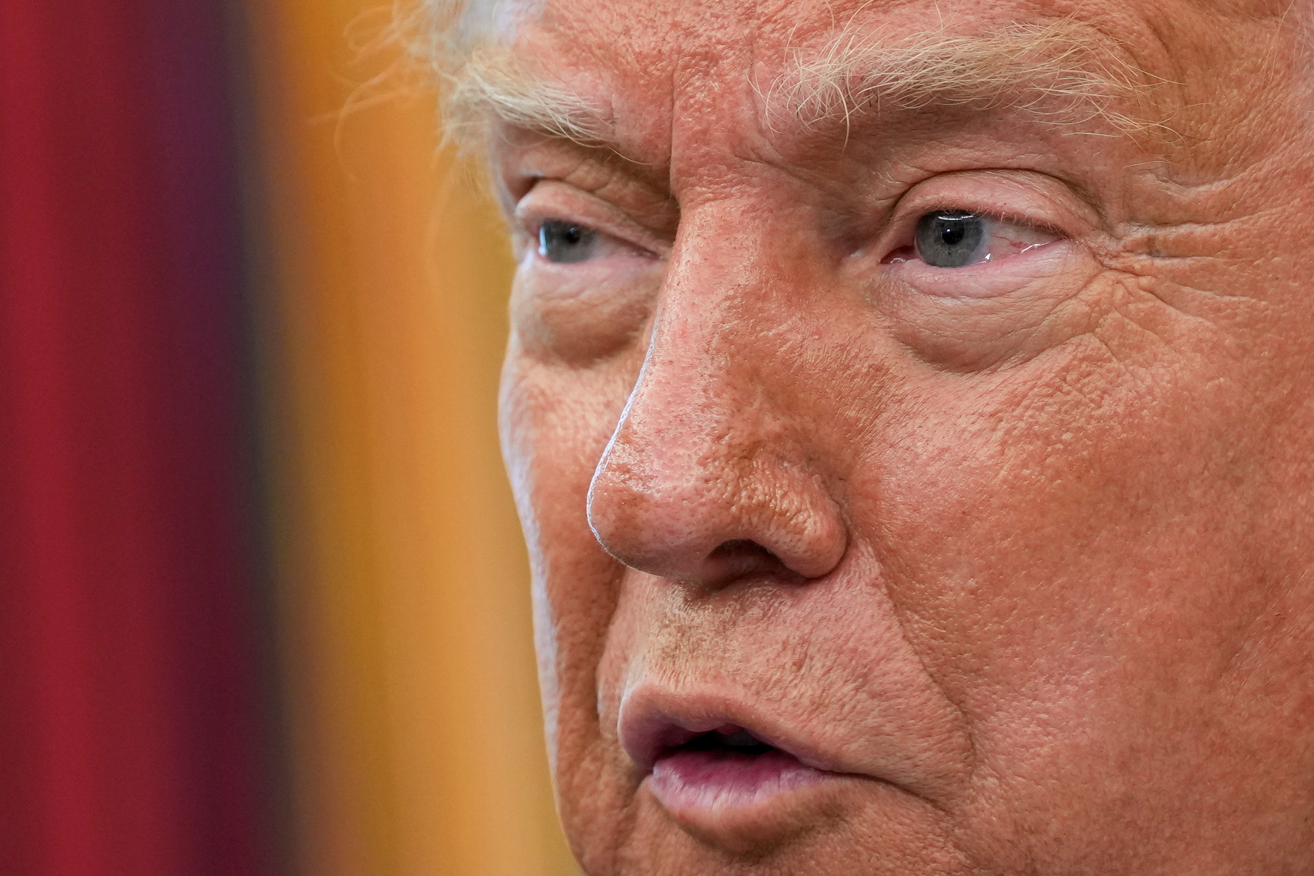 2025-05-06T215144Z_896661873_RC2LCEA6RPII_RTRMADP_3_USA-TRUMP