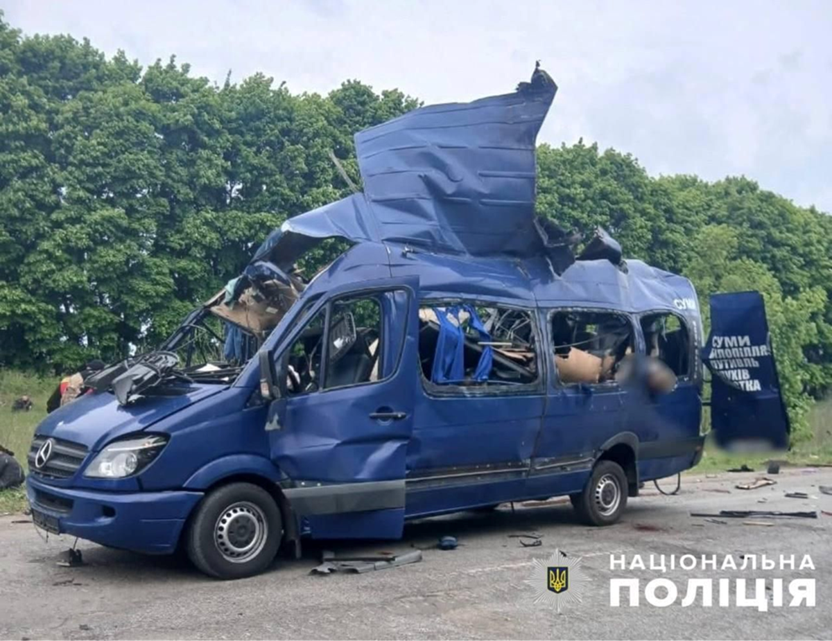 Pogođeni minibus Ukrajina