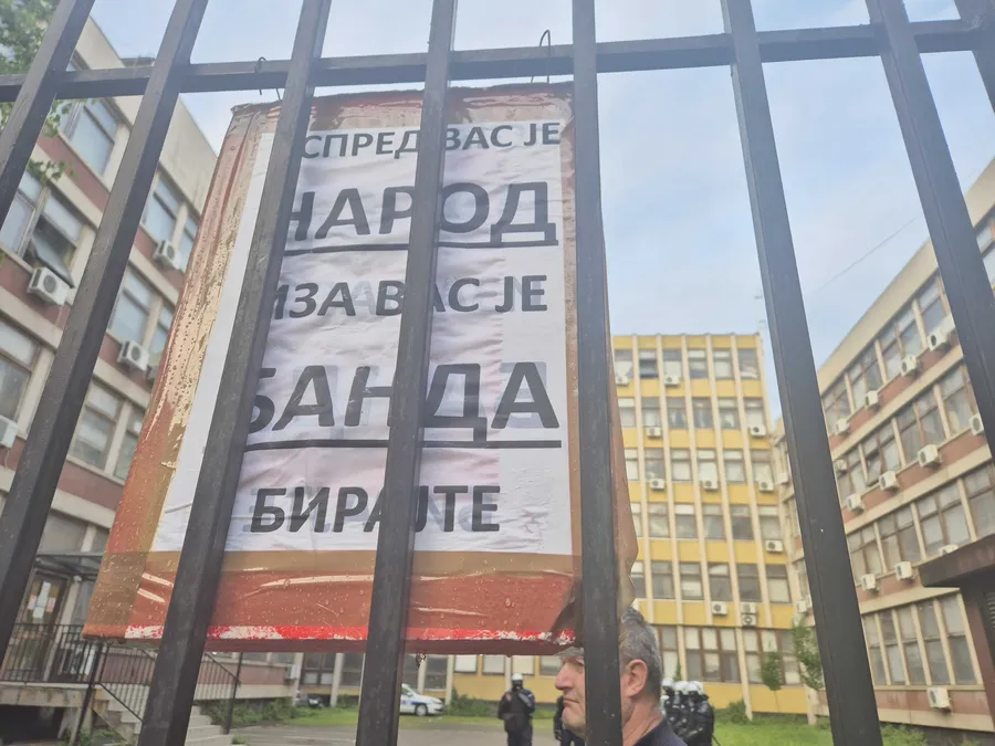 Blokada suda i tužilaštva u Novom Sadu