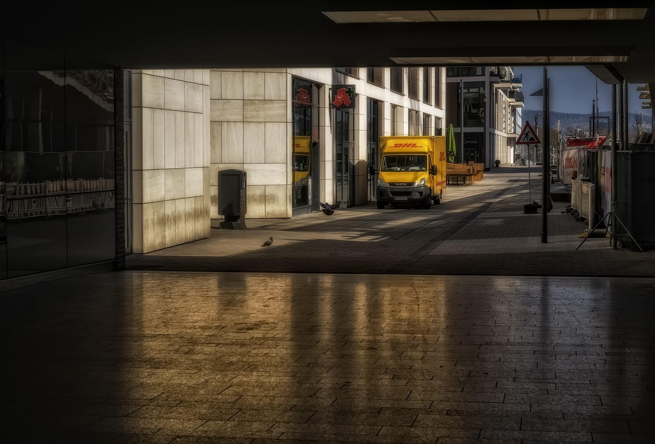 DHL dostava pošte pošiljki