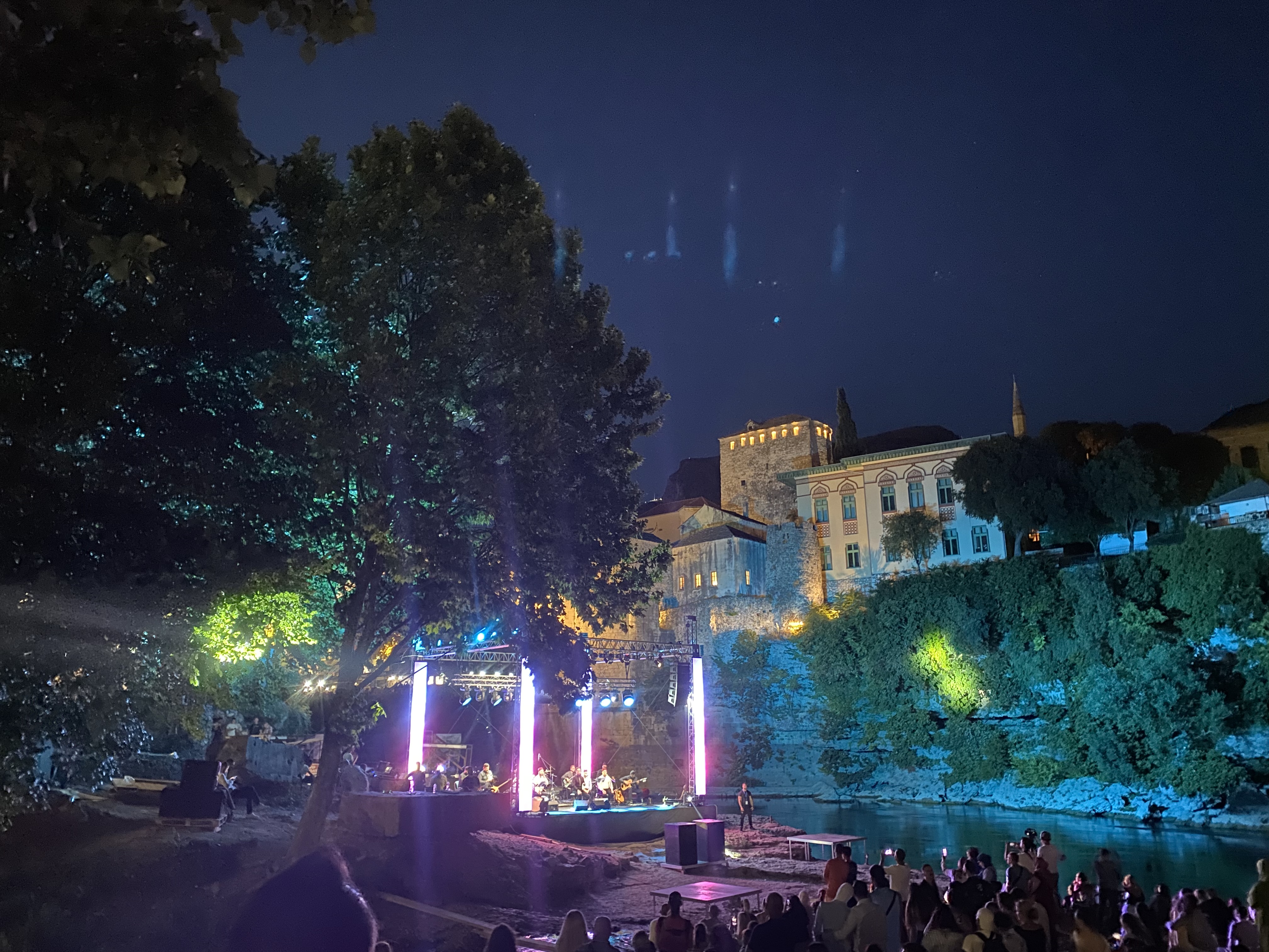 CA25A395-8EBC-4BAF-841E-62609B7DB79A