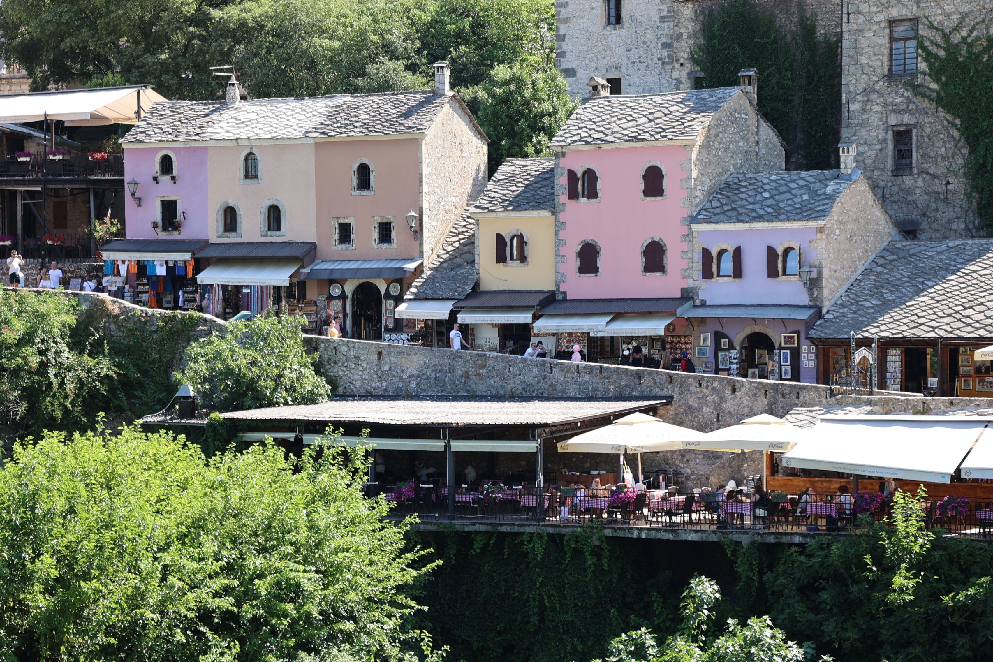 Vrućine ispraznile grad: Mostar u potrazi za osvježenjem