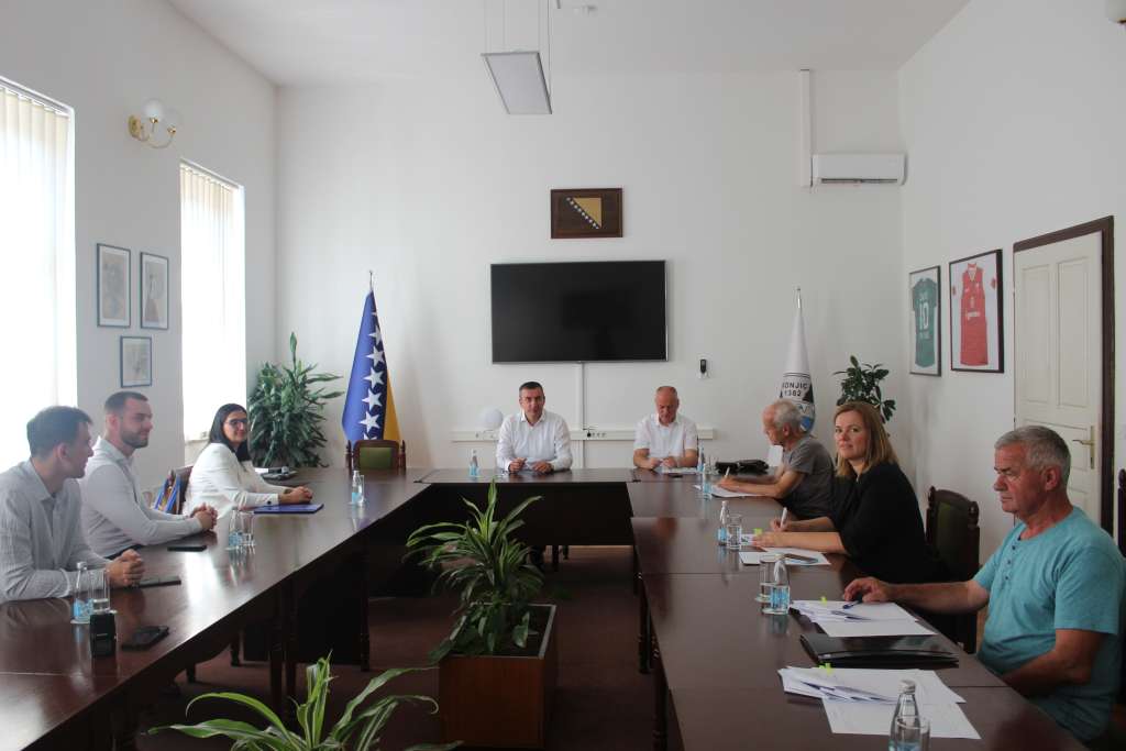 l_c80211be40d8f0909cb7f25c50d783c6