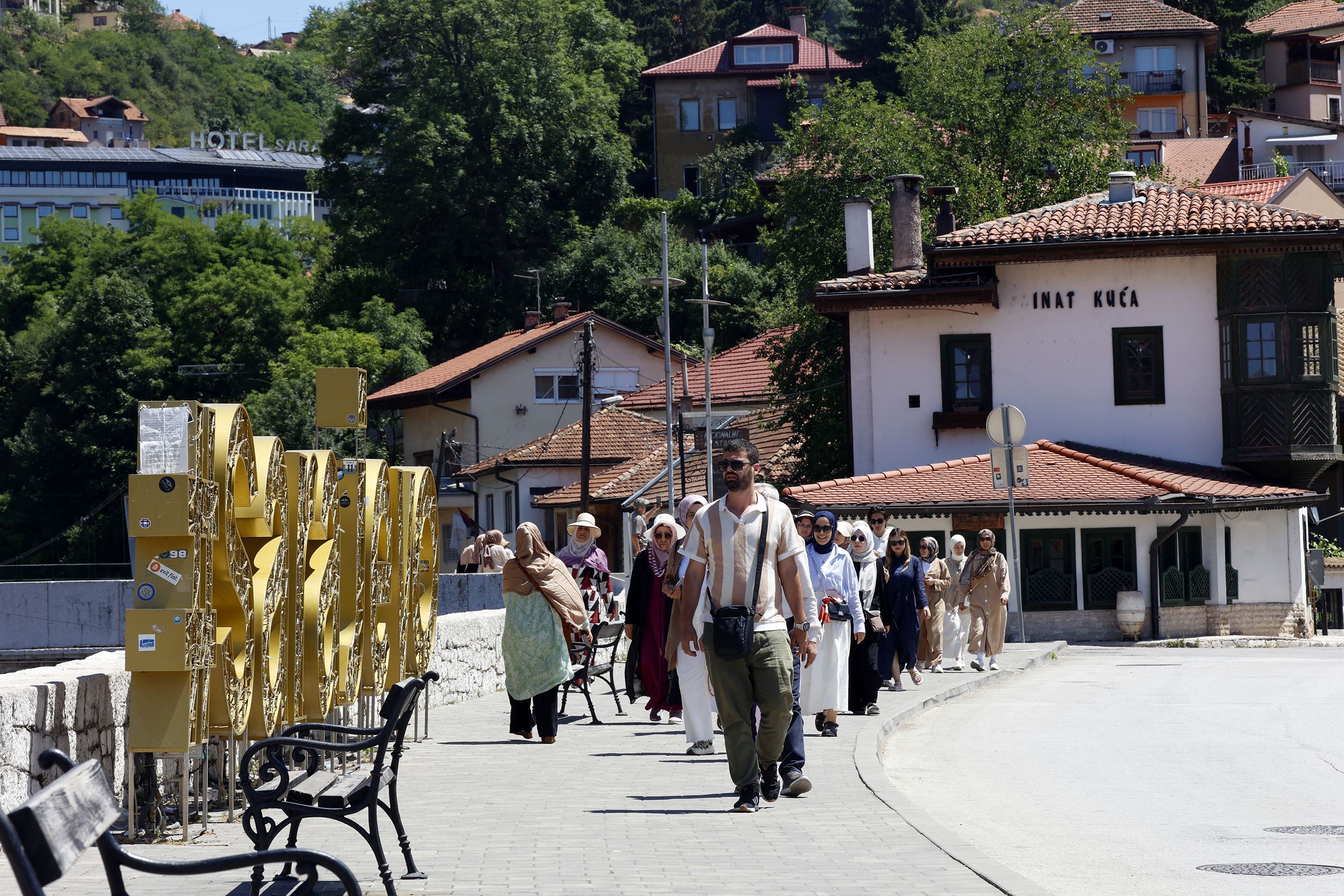 turisti sarajevo šetnja vrućine ljeto