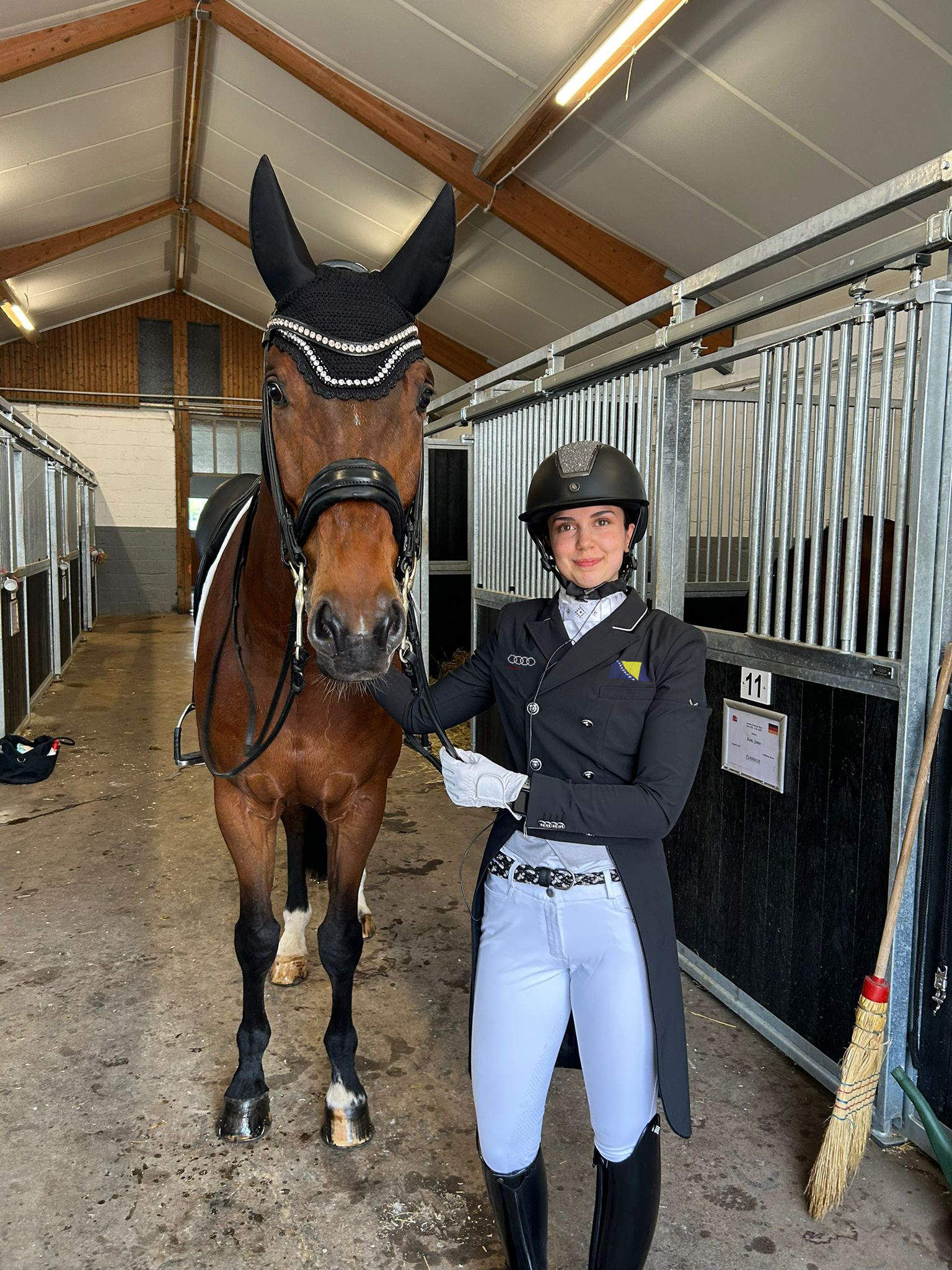 Ema Emina Nefic_Famous Zaphyr_Box_A.jpg