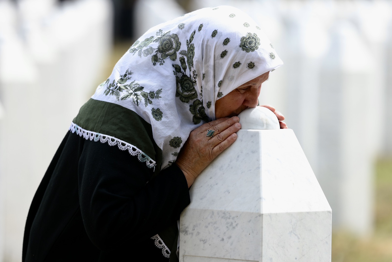 nišani-srebrenica-potočari-majke srebrenice-