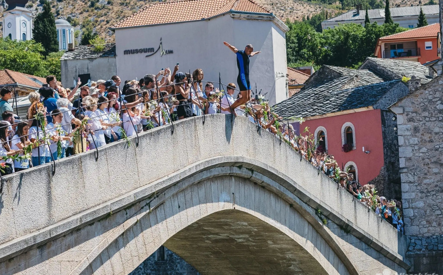 skok-bez-aplauza-bljesak-info-juli2025