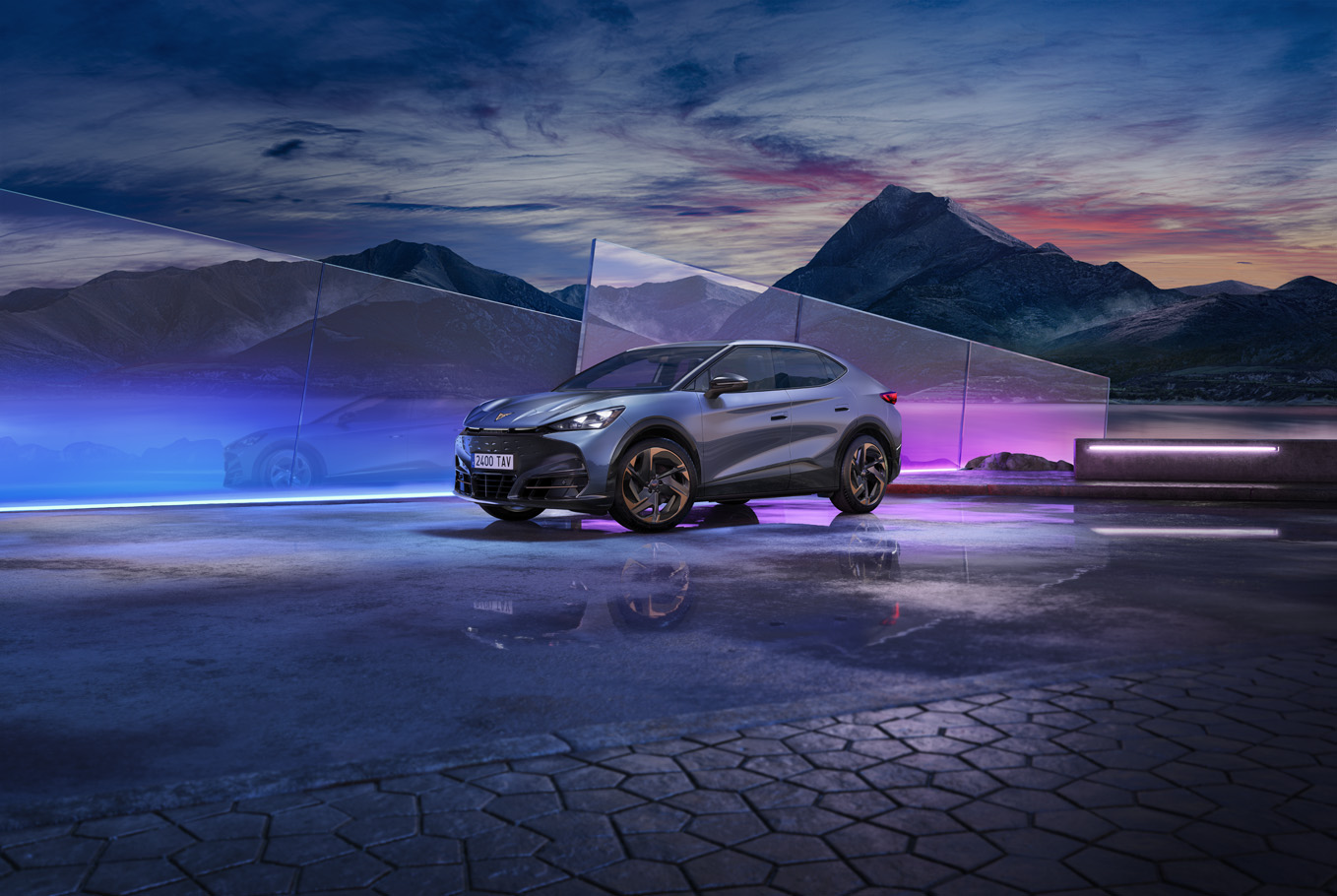 CUPRA TAVASCAN VZ - Hero Angle 3/4 front view in Tavascan Blue