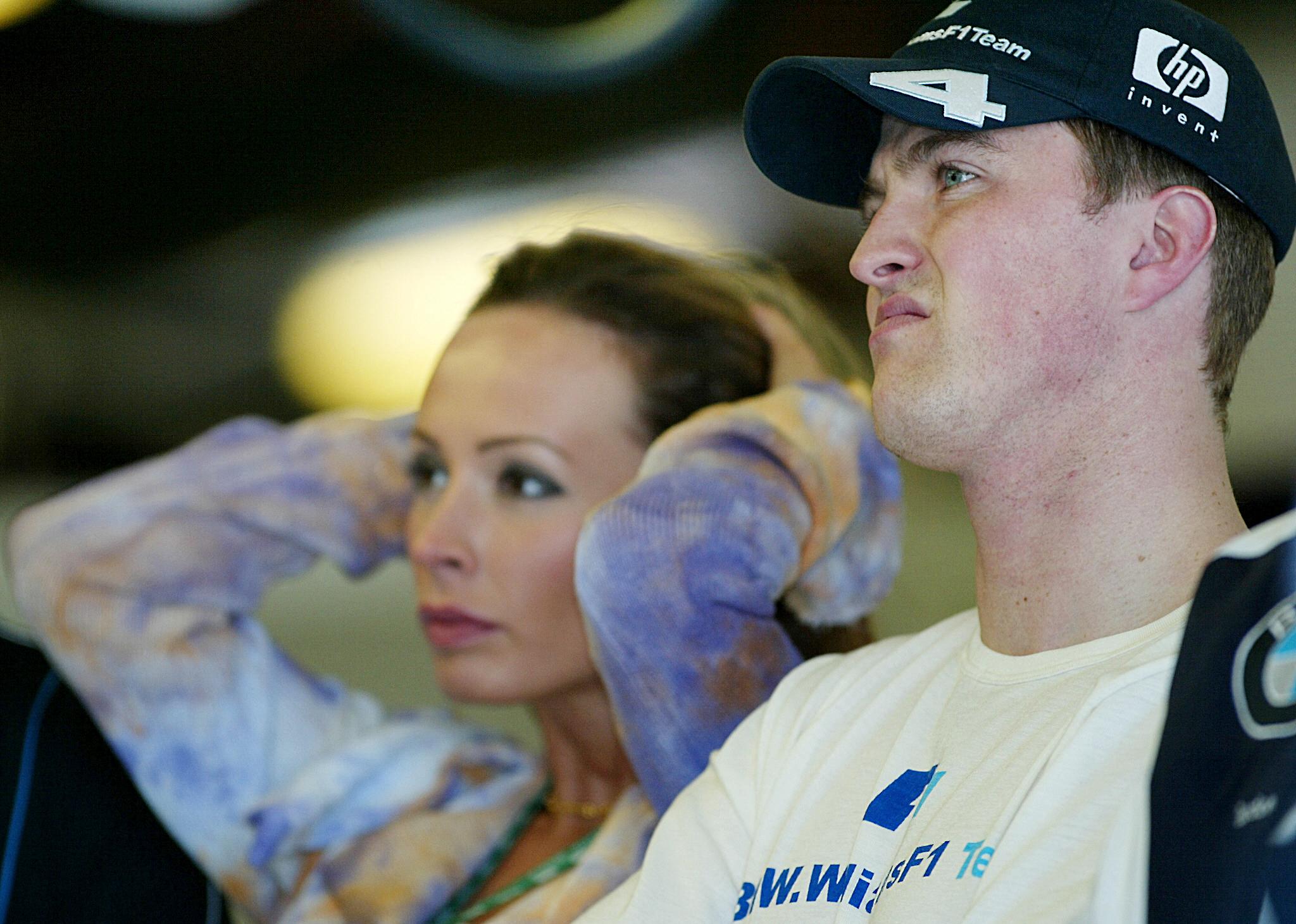 000_APH2003030835923